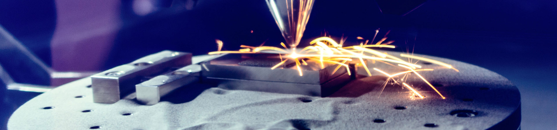 Hubspot_Additive-Manufacturing-1_Hero_Image_Desktop_1920x450